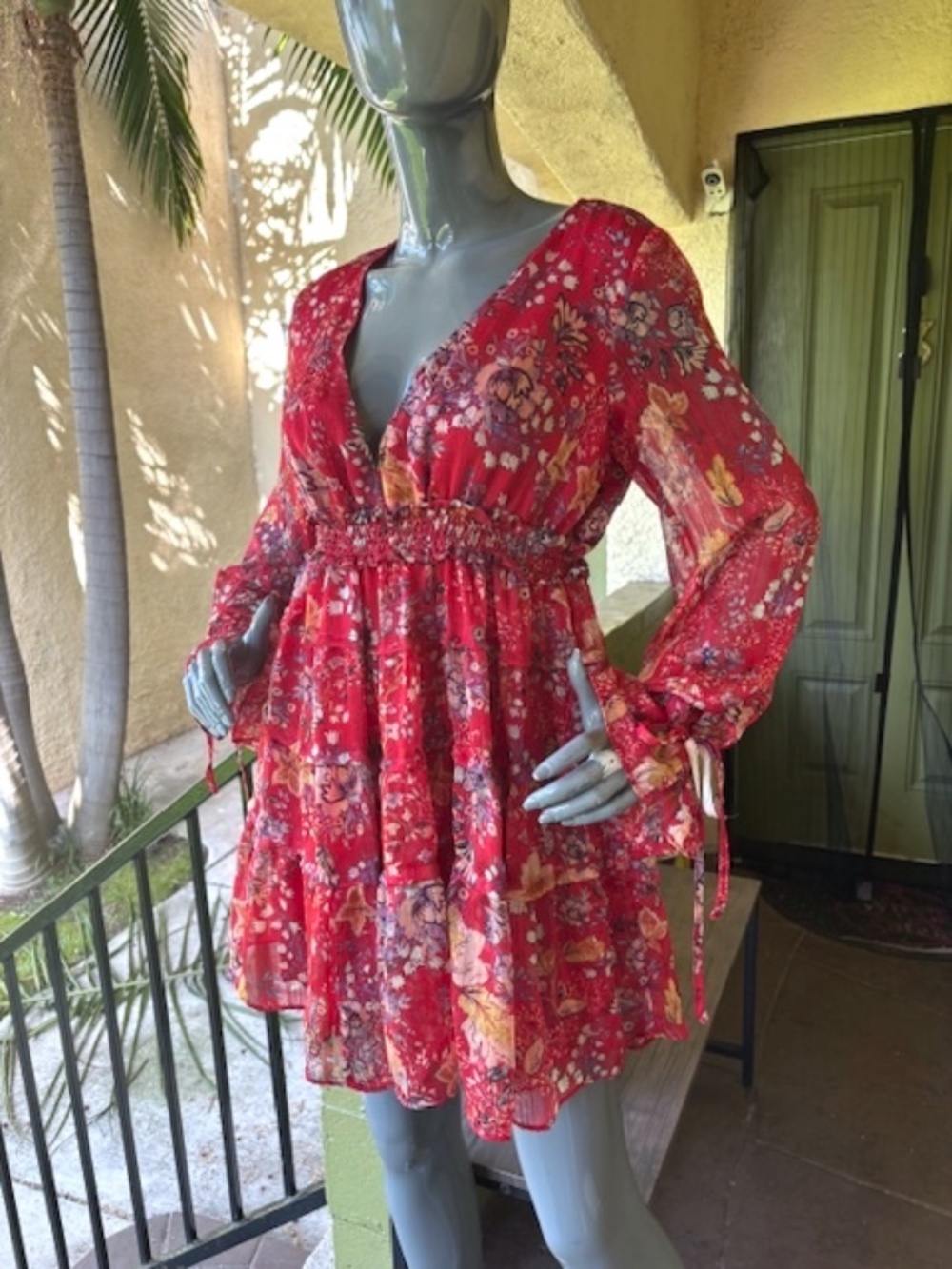 FREE PEOPLE "Closer to Your Heart" V-Neck Tiered Mini-Dress EUC/sz S - Picture 8 of 14
